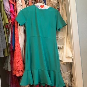 Short sleeve mini dress